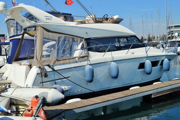 2011 PRESTIGE 350