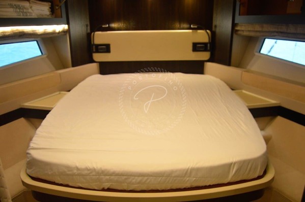 2017 AZIMUT 66 FLY