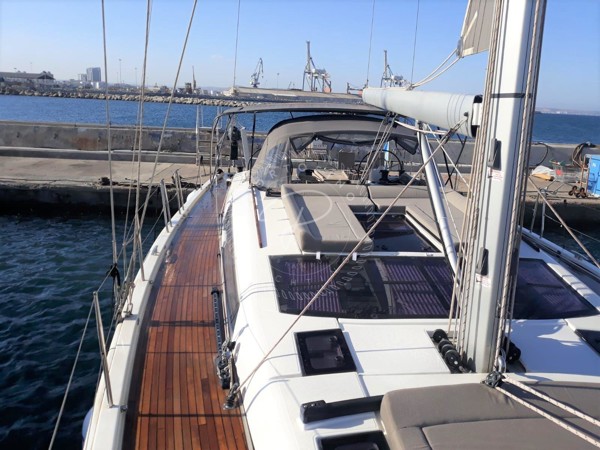 2018 DUFOUR 56 EXCLUSIVE