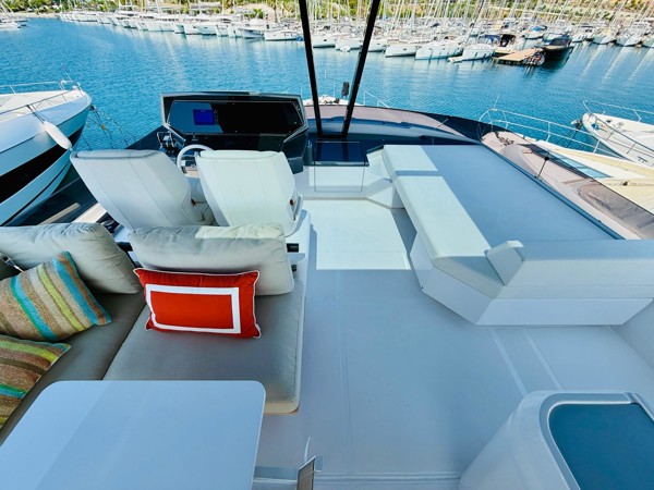 2022 FERRETTI 780