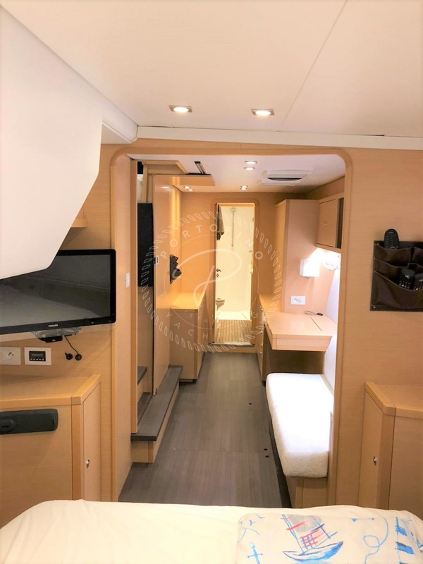 2013 LAGOON 450 F