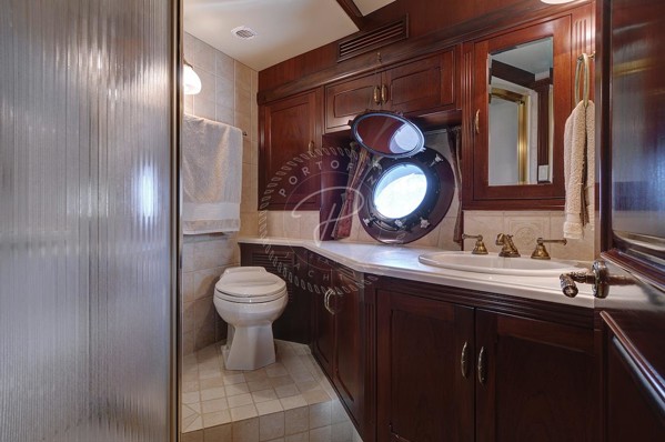 2002 CAPE SCOTT PILOTHOUSE 86