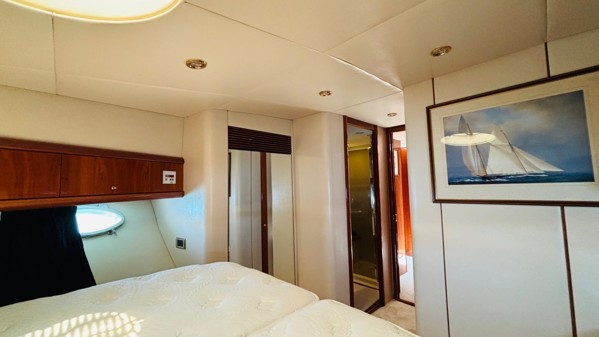 2000 SUNSEEKER MANHATTAN 64
