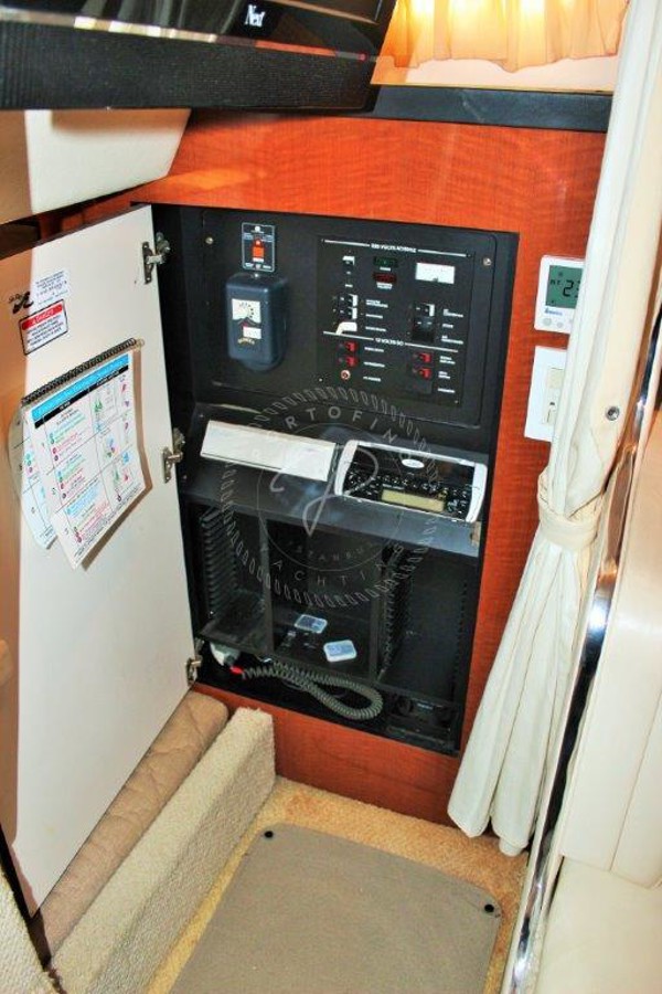 2005 SEA RAY 315 SUNDANCER