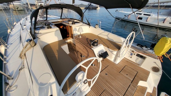2022 BAVARIA 46 CRUISER 