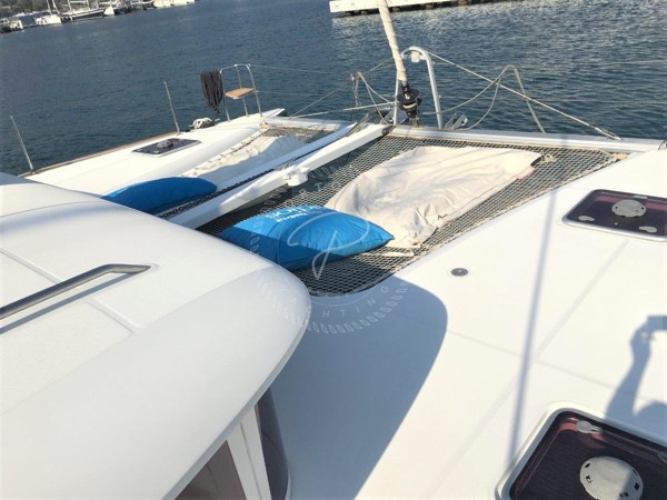 2011 LAGOON 400