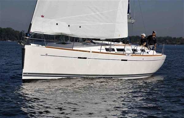 2010 DUFOUR 425 GL
