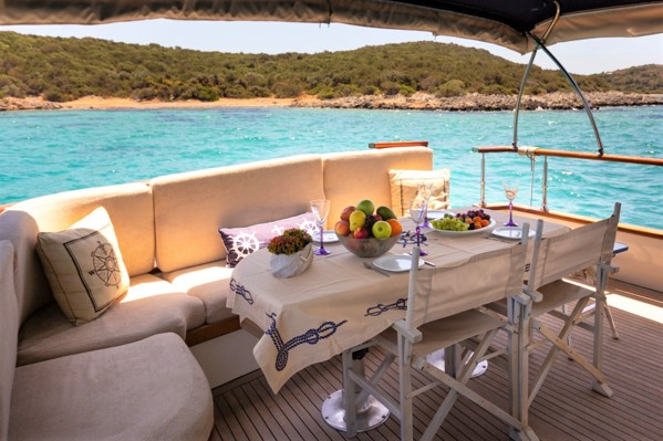 2008 CUSTOM TRAWLER 55