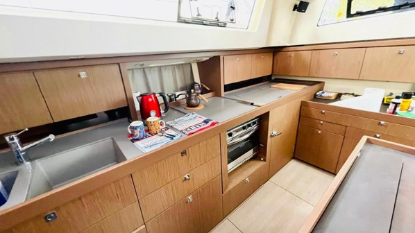 2018 BENETEAU SENSE 51 
