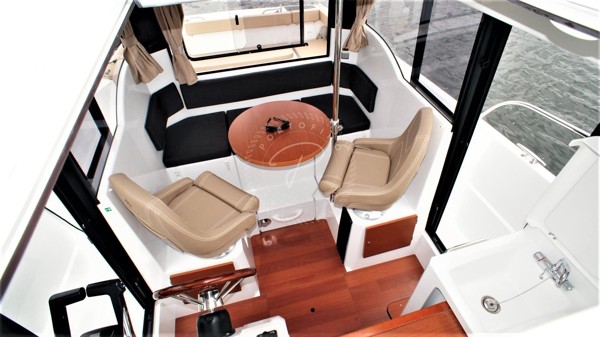 2014 JEANNEAU MF 855 MARLIN