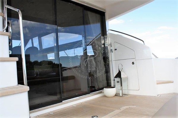 2010 PRINCESS 54