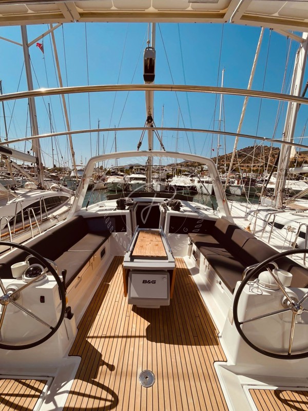 2016 BENETEAU OCEANIS 48
