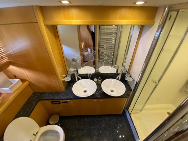 2006 SUNSEEKER PREDATOR 82