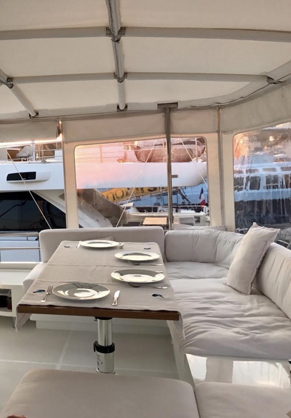 2015 LAGOON 560 S2