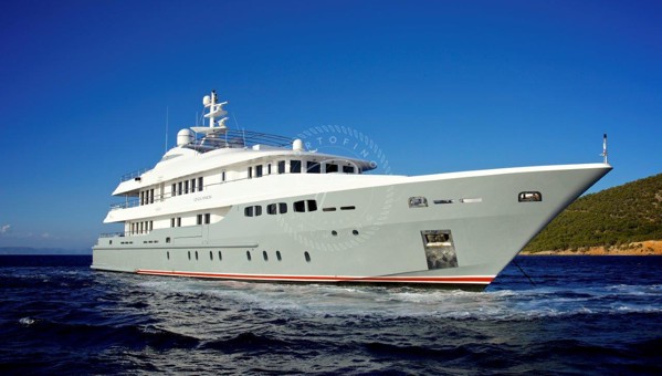 2006/2013 MONDOMARINE CUSTOM 49M