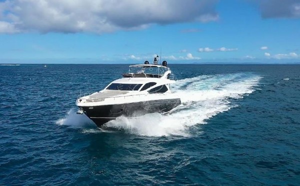 2016 SUNSEEKER 75 YACHT