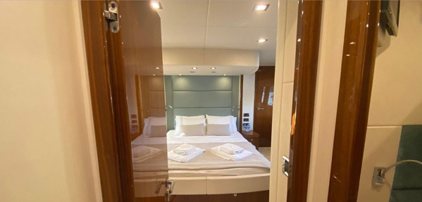 2012 SUNSEEKER MANHATTAN 63