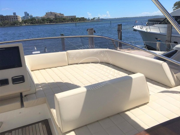2016 AZIMUT 64 FLY