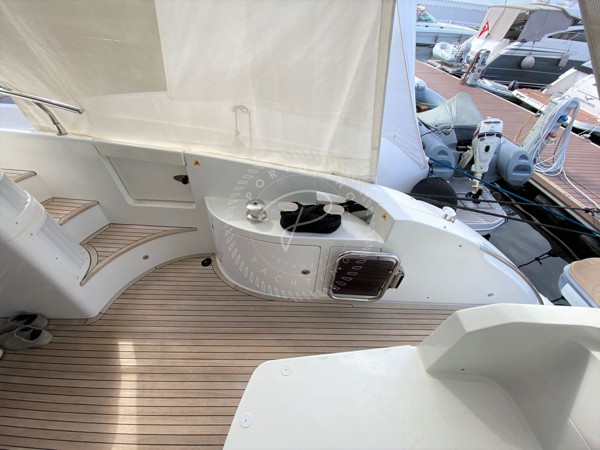 2012 AZIMUT 64 FLY