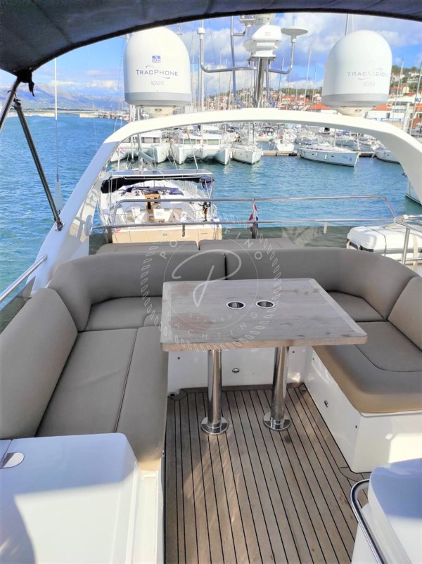 2009 PRINCESS 62