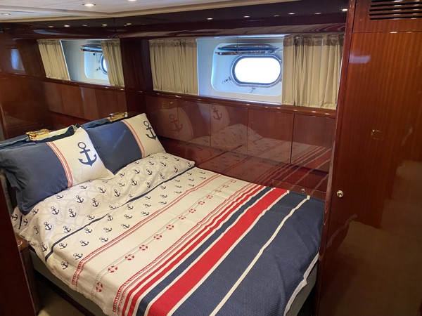 2000 FALCON 86