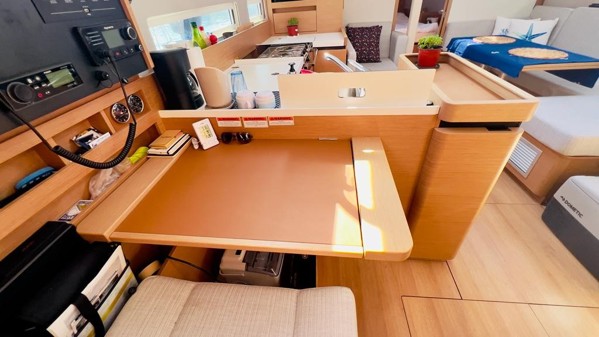 2020 JEANNEAU SUN ODYSSEY 410