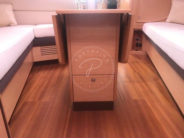 2012 AZUREE 40 VOYAGE