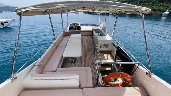2017 LEOMAR 62