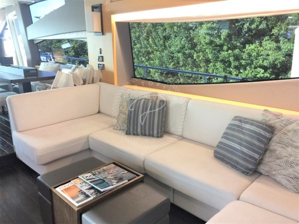 2016 SUNSEEKER 75 YACHT