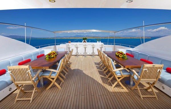 2006/2013 MONDOMARINE CUSTOM 49M
