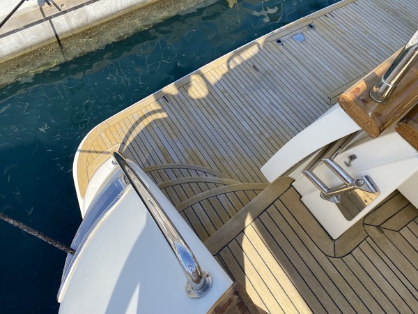 2000 FALCON 86