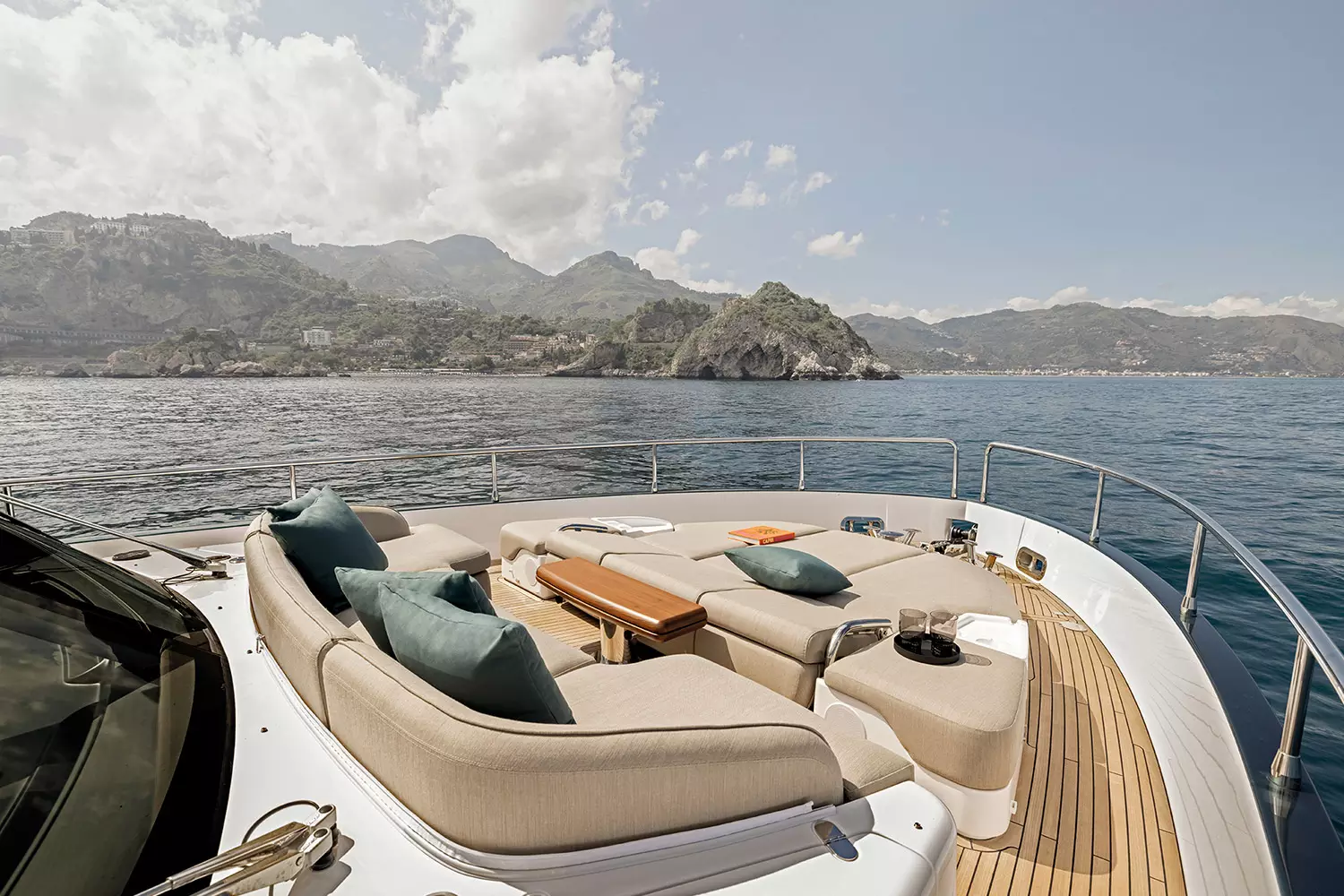 2025 AZIMUT MAGELLANO 60