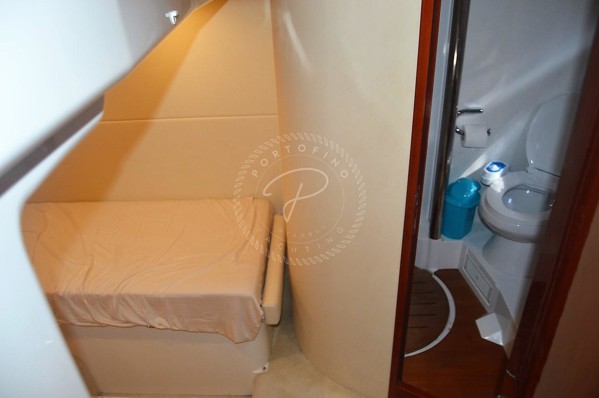 2006 FAIRLINE TARGA 47
