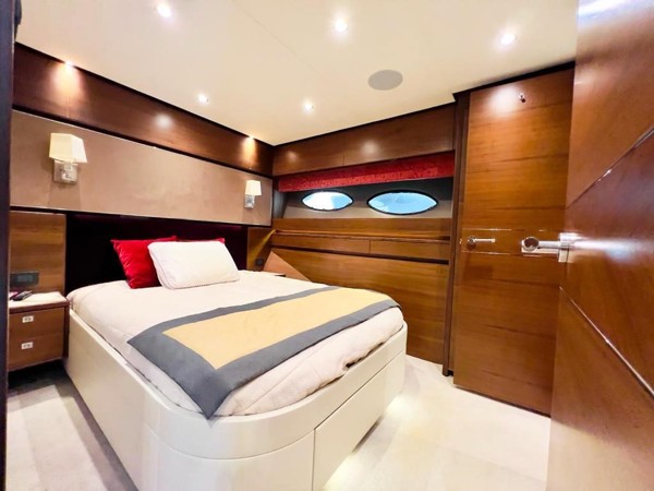 2015 PRINCESS 88