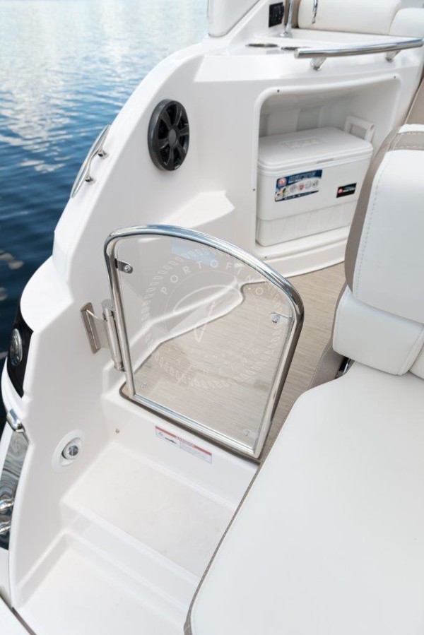2019 REGAL 28 EXPRESS