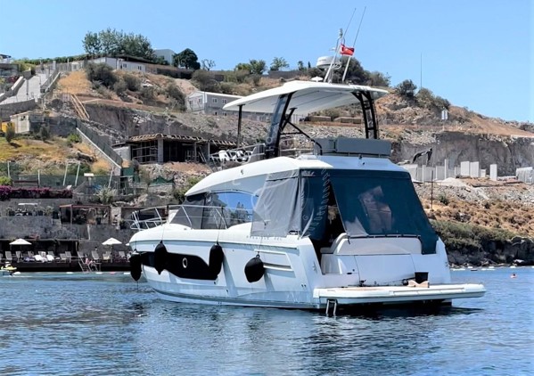 2020 PRESTIGE 420 FLY