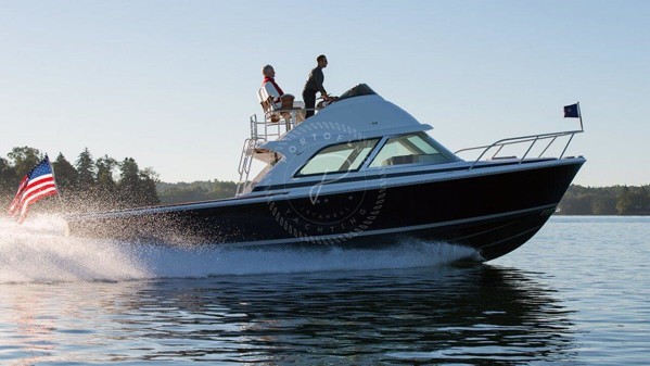 2017 BERTRAM 35