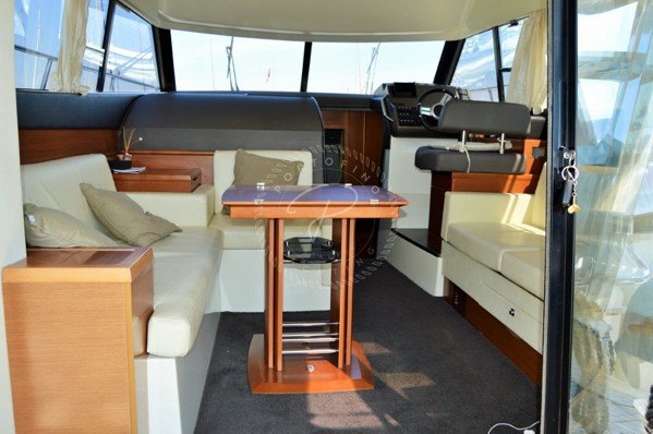 2011 PRESTIGE 350