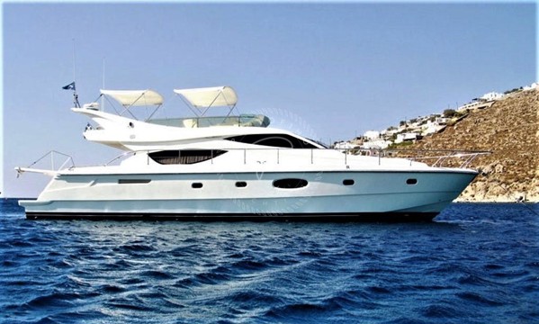 2006 FERRETTI 550 FLY