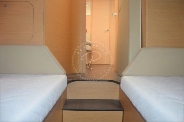 2009 BENETEAU MONTE CARLO 37