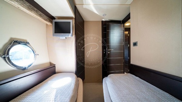 2009 AZIMUT 68S
