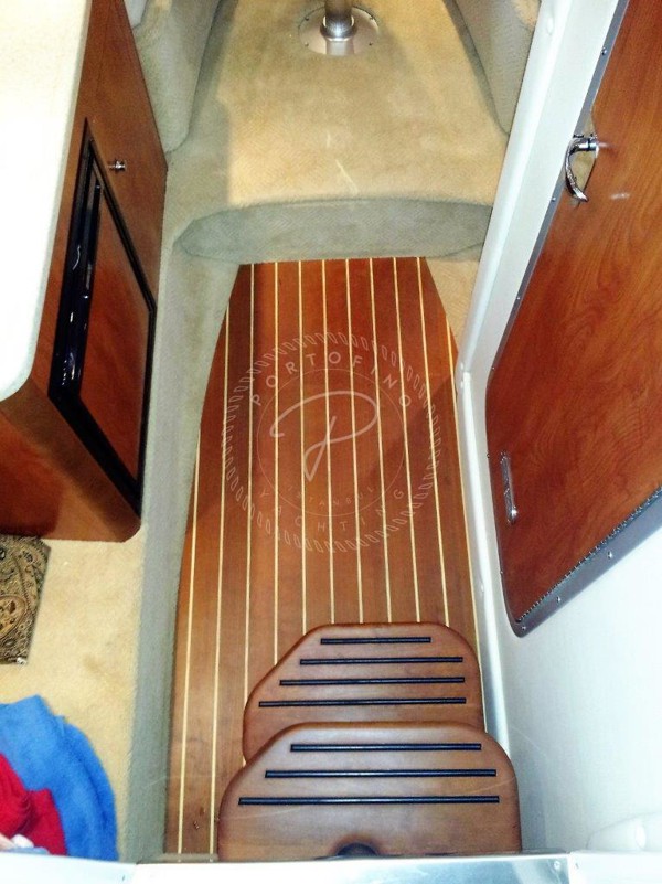 2011 RINKER 280 EC