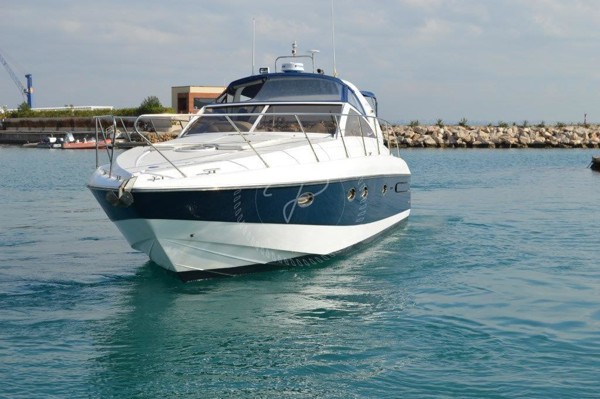 1997 PRINCESS V40