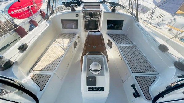 2020 JEANNEAU SUN ODYSSEY 410