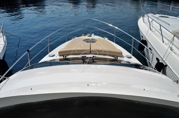 2009 AZIMUT 42