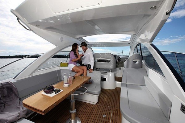 2015 BENETEAU GT 38