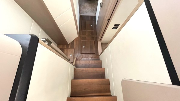 2019 ABSOLUTE 58 FLY