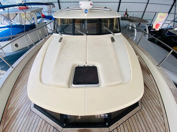 2013 GREENLINE 40 HYBRID