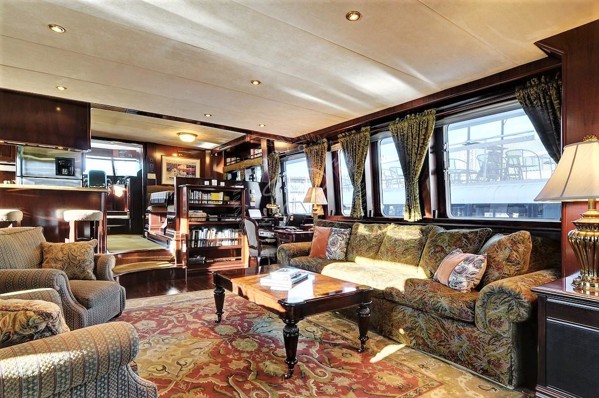 2002 CAPE SCOTT PILOTHOUSE 86