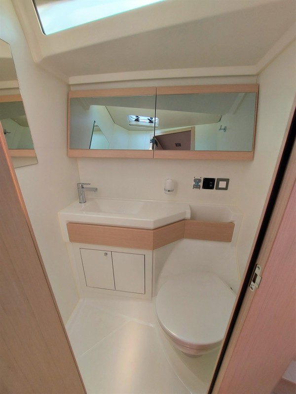 2021 BENETEAU OCEANIS 46.1 FIRST LINE